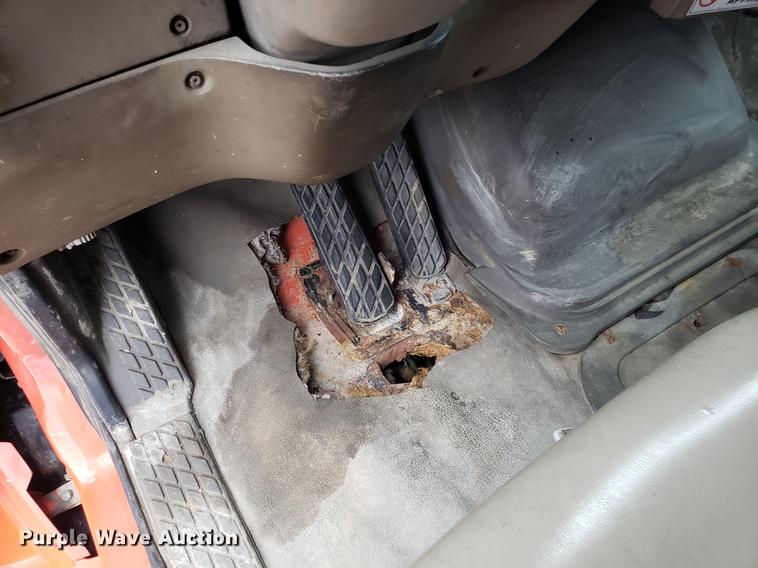 image for item DD4085 2001 Sterling L-Line dump truck