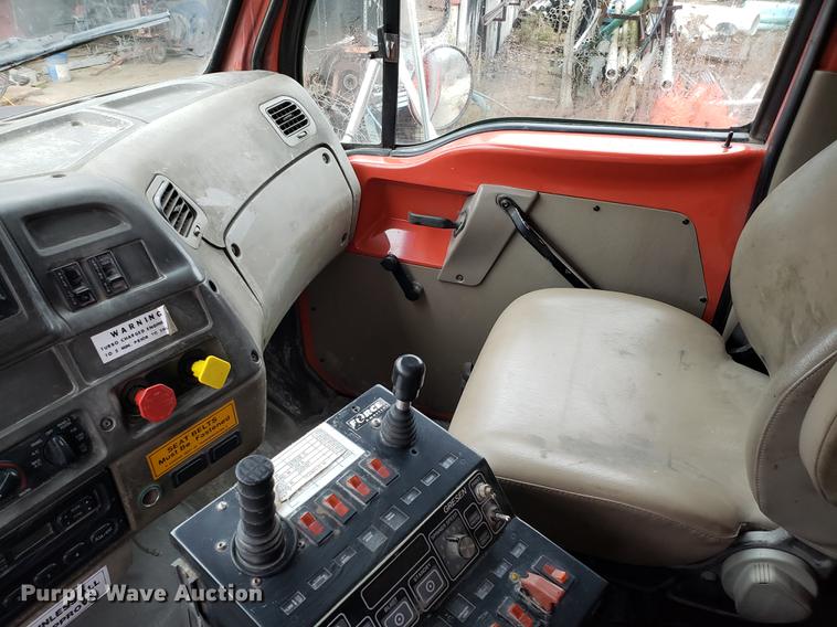 image for item DD4085 2001 Sterling L-Line dump truck