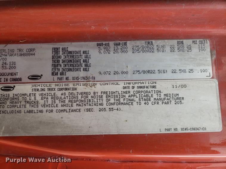 image for item DD4085 2001 Sterling L-Line dump truck