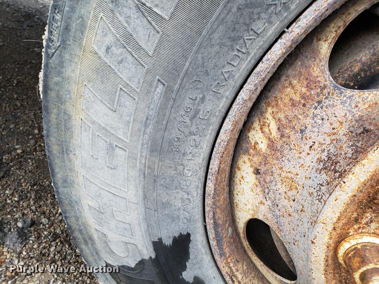 image for item DD4085 2001 Sterling L-Line dump truck