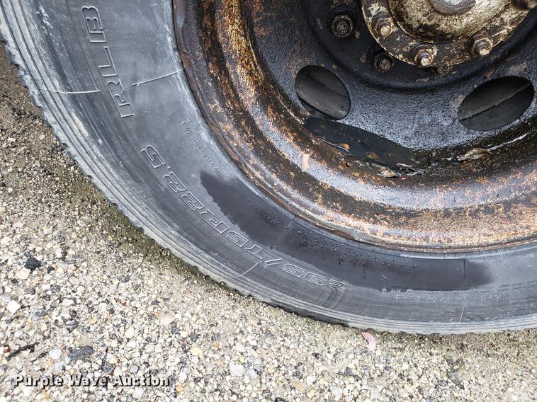 image for item DD4085 2001 Sterling L-Line dump truck