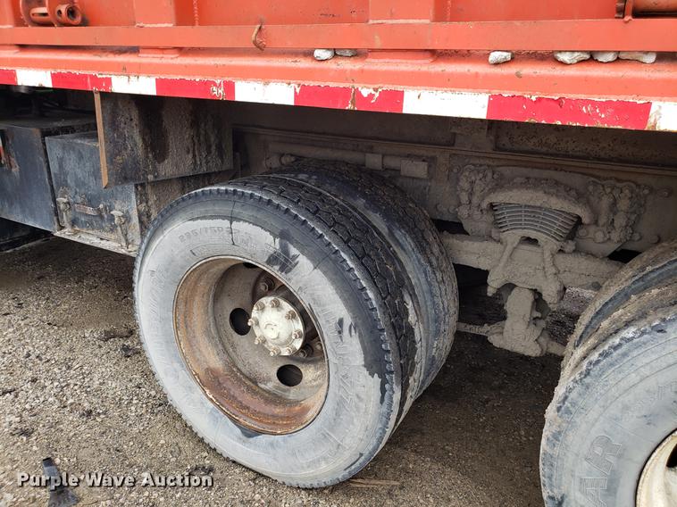 image for item DD4085 2001 Sterling L-Line dump truck