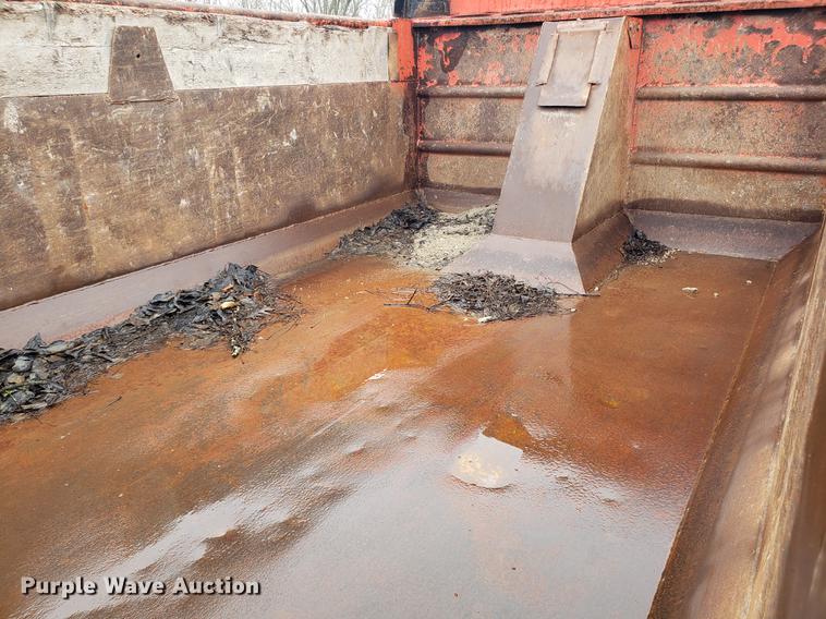 image for item DD4085 2001 Sterling L-Line dump truck