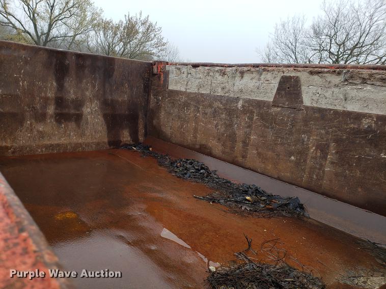 image for item DD4085 2001 Sterling L-Line dump truck