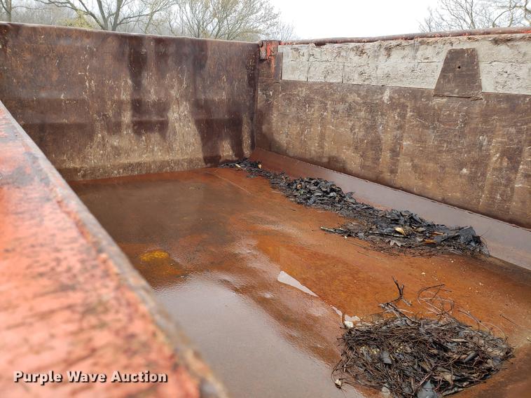 image for item DD4085 2001 Sterling L-Line dump truck