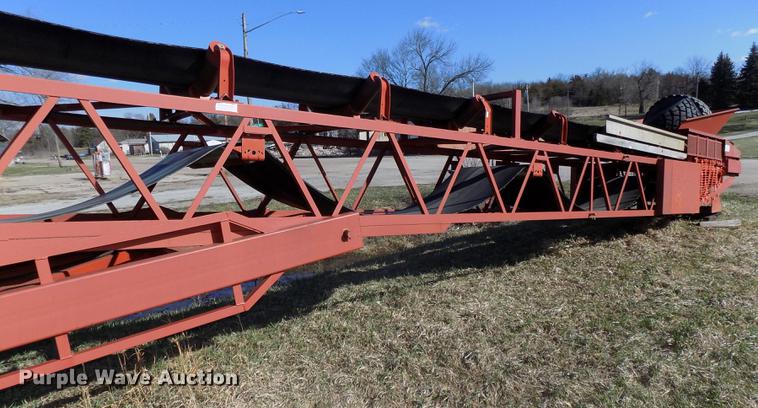 image for item DE7646 1998 Superior 36X95 PS95 power stacker conveyor