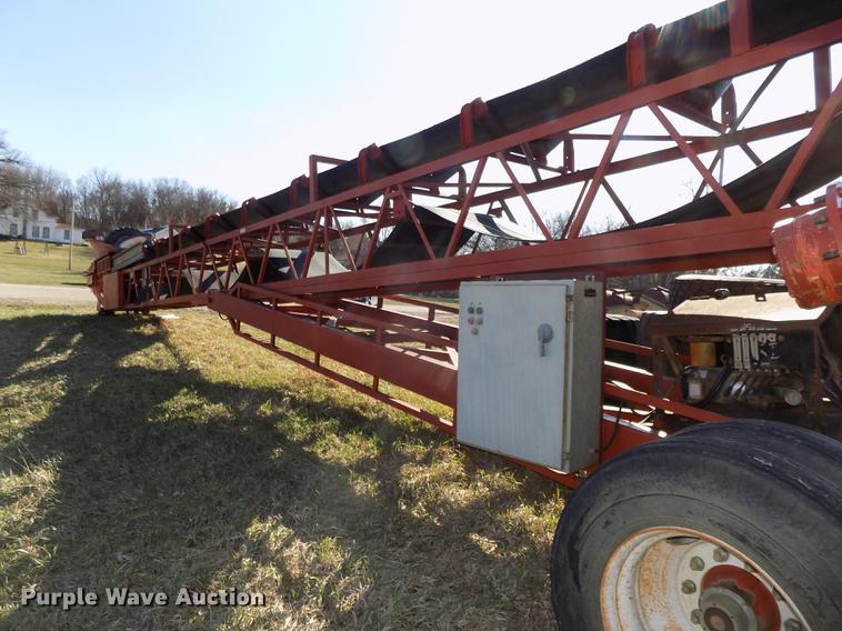 image for item DE7646 1998 Superior 36X95 PS95 power stacker conveyor