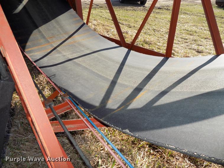 image for item DE7646 1998 Superior 36X95 PS95 power stacker conveyor