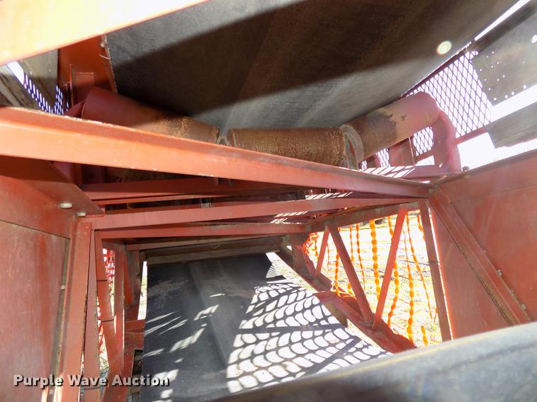 image for item DE7646 1998 Superior 36X95 PS95 power stacker conveyor