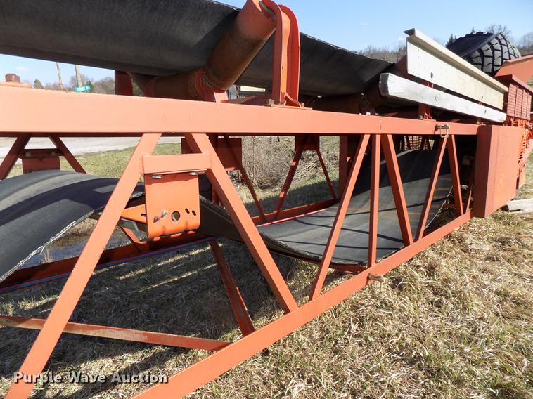 image for item DE7646 1998 Superior 36X95 PS95 power stacker conveyor