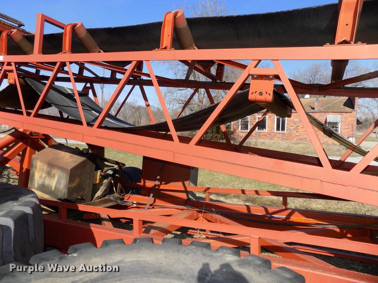 image for item DE7646 1998 Superior 36X95 PS95 power stacker conveyor