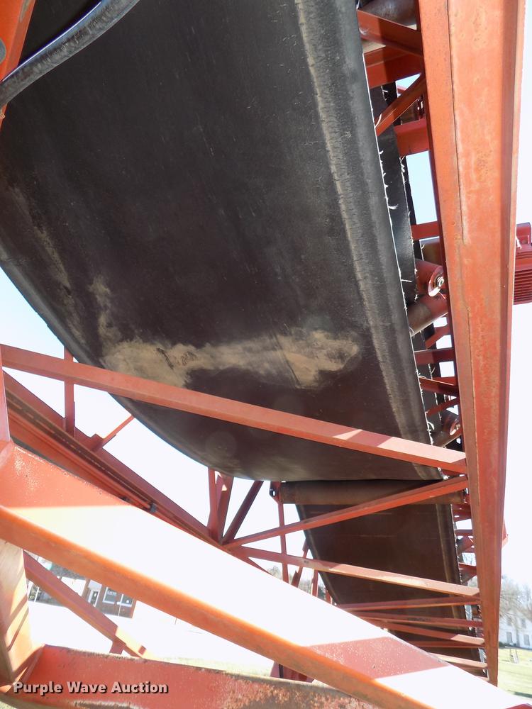 image for item DE7646 1998 Superior 36X95 PS95 power stacker conveyor