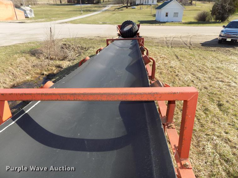 image for item DE7646 1998 Superior 36X95 PS95 power stacker conveyor