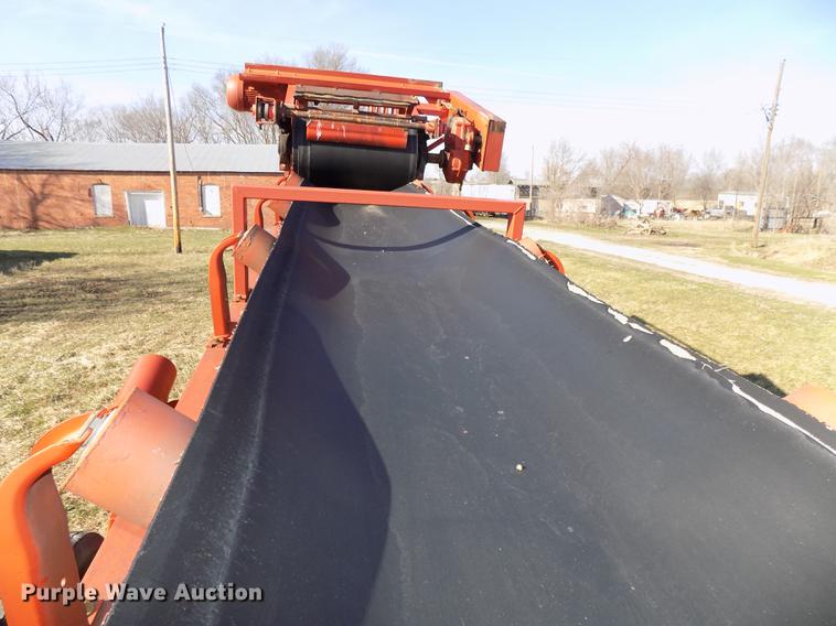 image for item DE7646 1998 Superior 36X95 PS95 power stacker conveyor