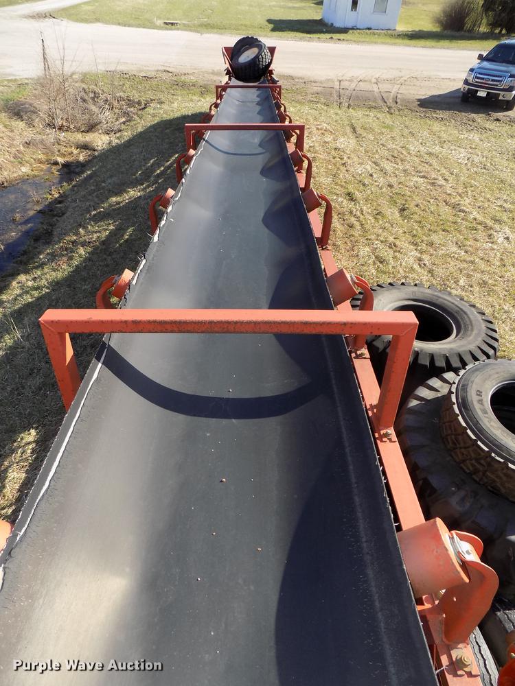 image for item DE7646 1998 Superior 36X95 PS95 power stacker conveyor