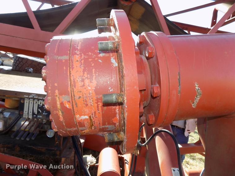 image for item DE7646 1998 Superior 36X95 PS95 power stacker conveyor