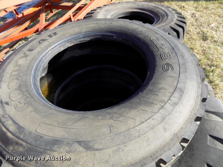 image for item DE7646 1998 Superior 36X95 PS95 power stacker conveyor