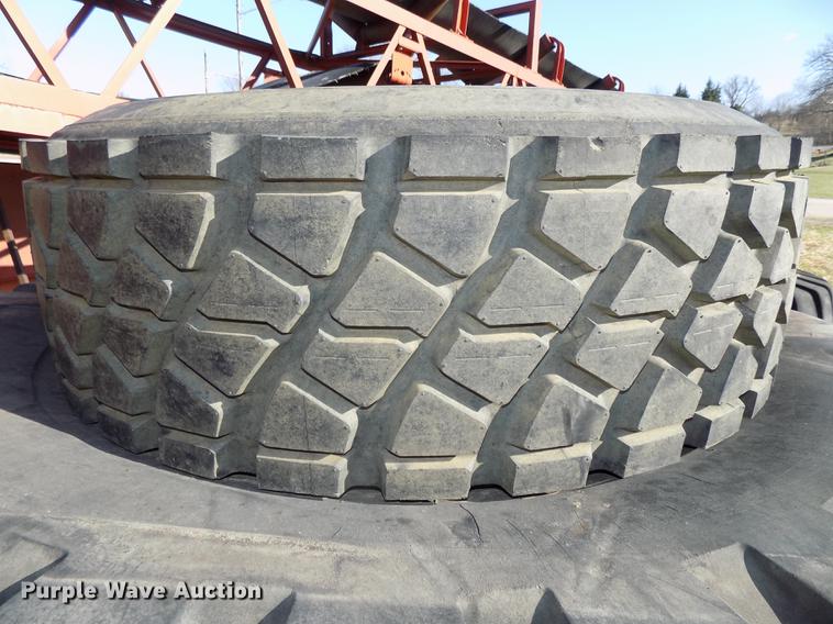 image for item DE7646 1998 Superior 36X95 PS95 power stacker conveyor