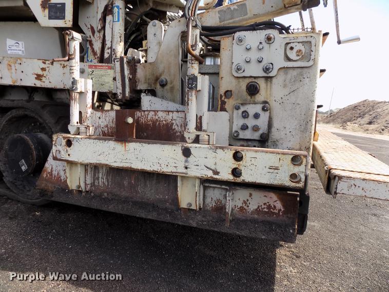 image for item DE7655 2000 Cedarapids CR361R paver