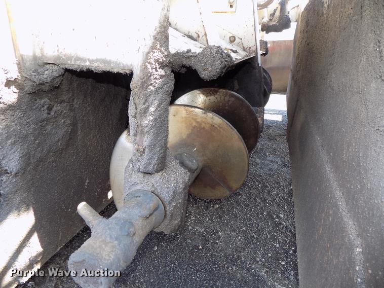 image for item DE7655 2000 Cedarapids CR361R paver