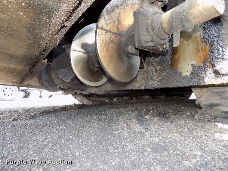 image for item DE7655 2000 Cedarapids CR361R paver