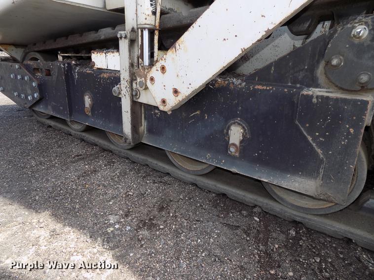 image for item DE7655 2000 Cedarapids CR361R paver