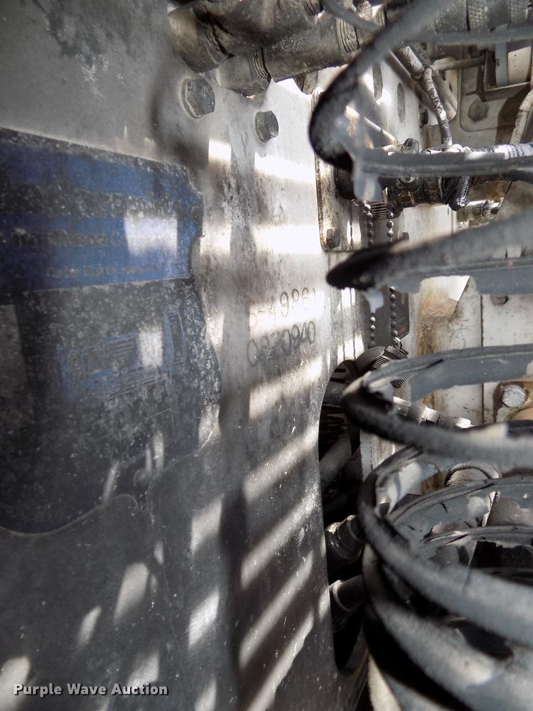 image for item DE7655 2000 Cedarapids CR361R paver