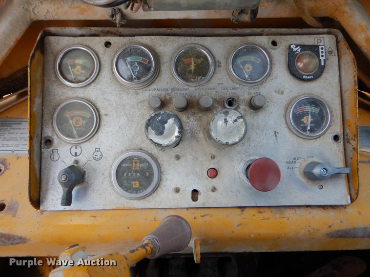 image for item DE8304 1978 Caterpillar 980B wheel loader