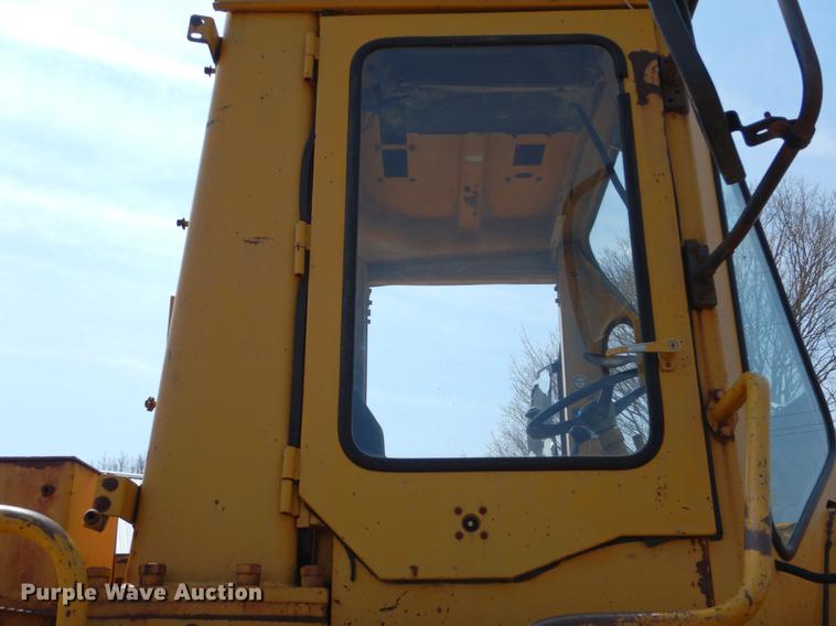 image for item DE8304 1978 Caterpillar 980B wheel loader