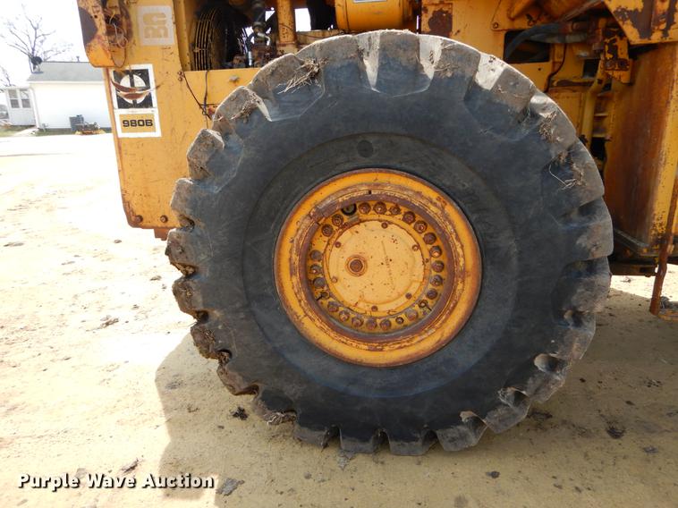 image for item DE8304 1978 Caterpillar 980B wheel loader