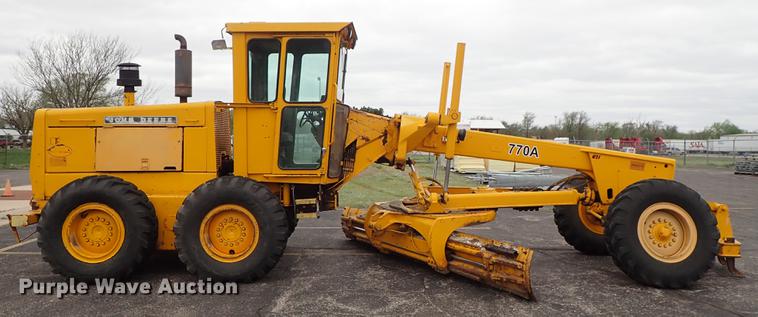 image for item DF1084 John Deere 770A motor grader