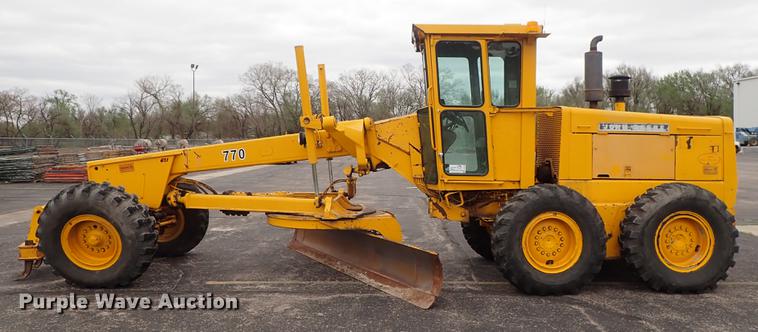 image for item DF1084 John Deere 770A motor grader