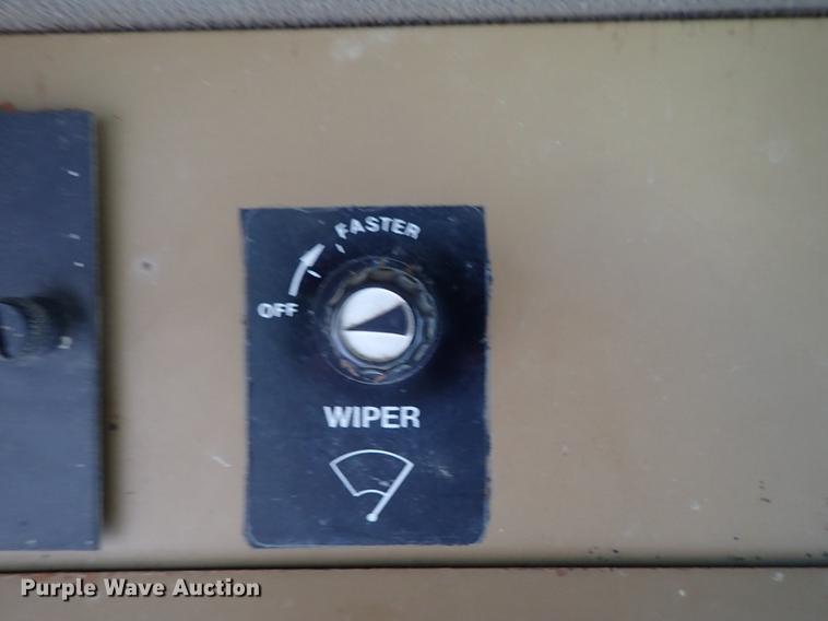 image for item DF1084 John Deere 770A motor grader