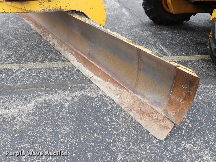 image for item DF1084 John Deere 770A motor grader