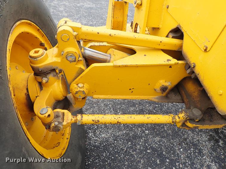 image for item DF1084 John Deere 770A motor grader