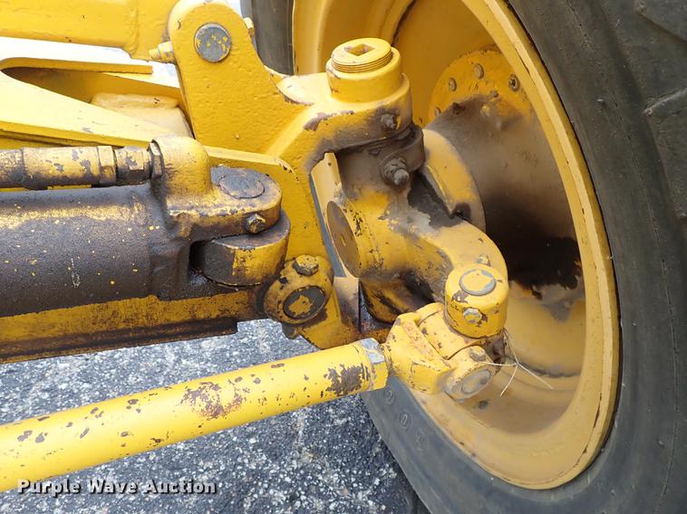 image for item DF1084 John Deere 770A motor grader