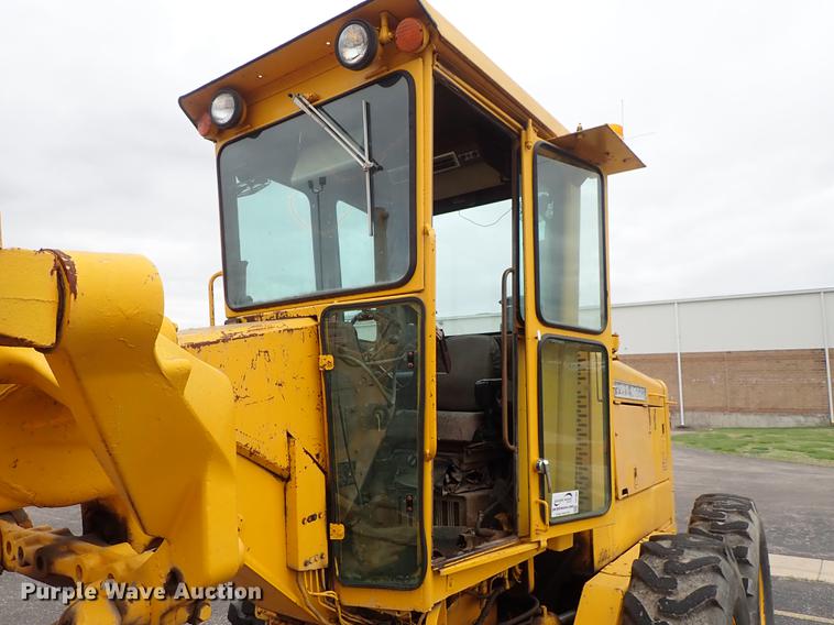 image for item DF1084 John Deere 770A motor grader