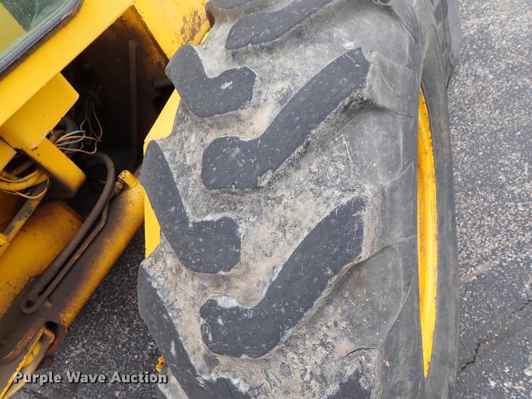 image for item DF1084 John Deere 770A motor grader