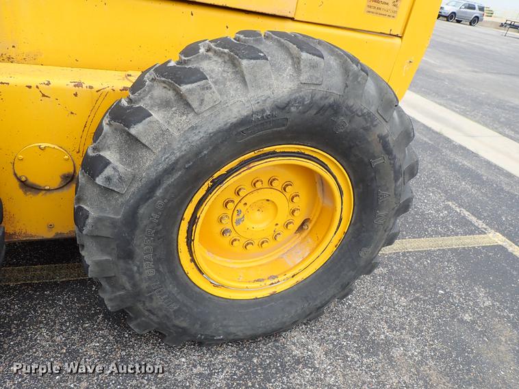 image for item DF1084 John Deere 770A motor grader