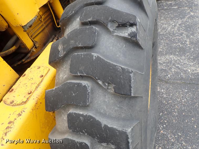 image for item DF1084 John Deere 770A motor grader