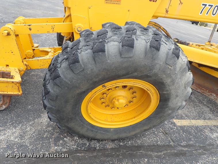 image for item DF1084 John Deere 770A motor grader