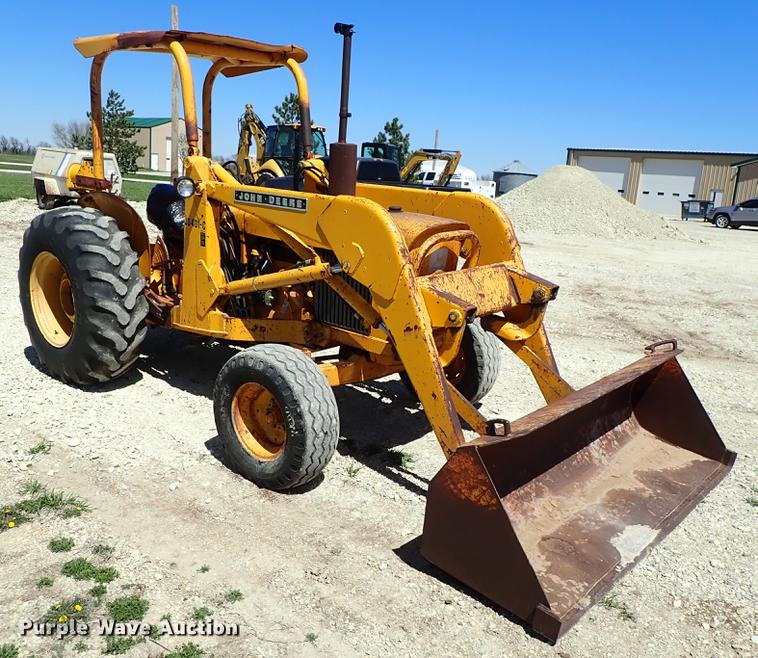 image for item DF1105 John Deere 401C industrial tractor