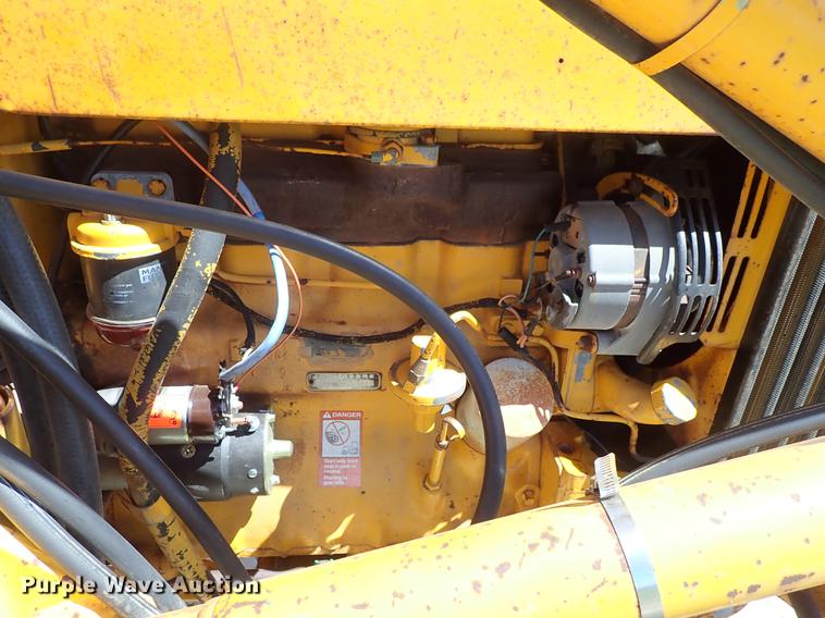 image for item DF1105 John Deere 401C industrial tractor