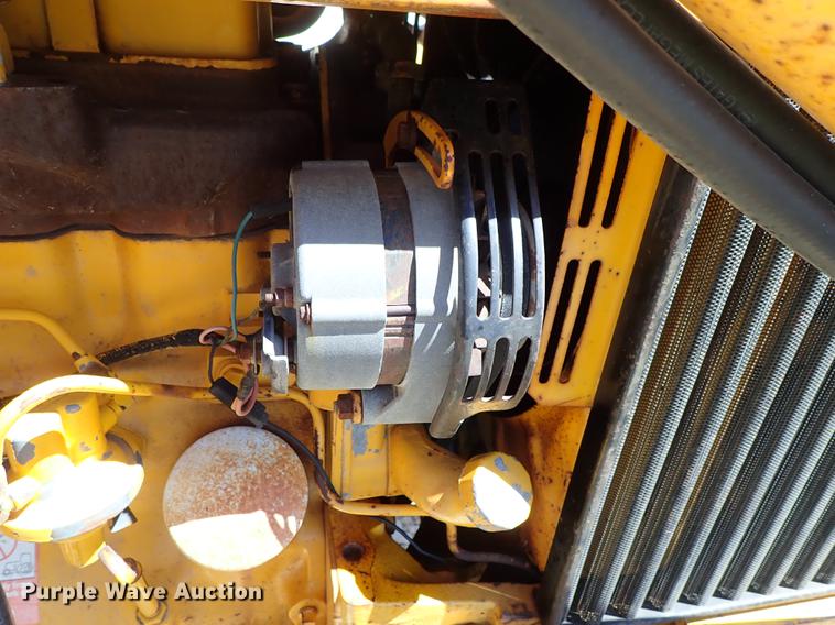 image for item DF1105 John Deere 401C industrial tractor
