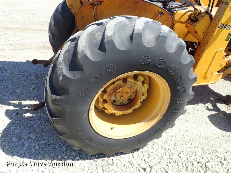 image for item DF1105 John Deere 401C industrial tractor