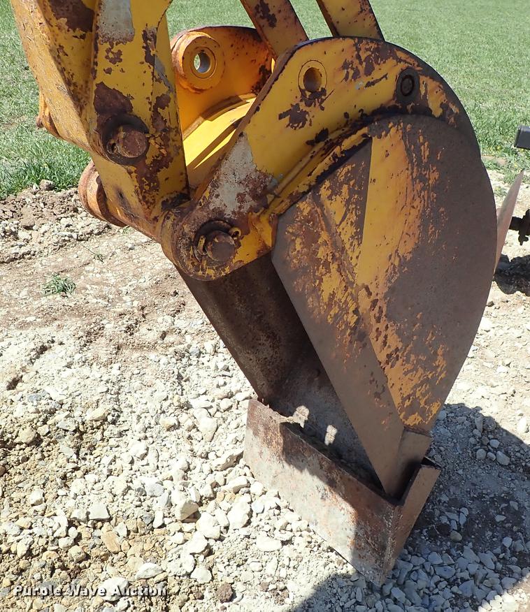image for item DF1105 John Deere 401C industrial tractor