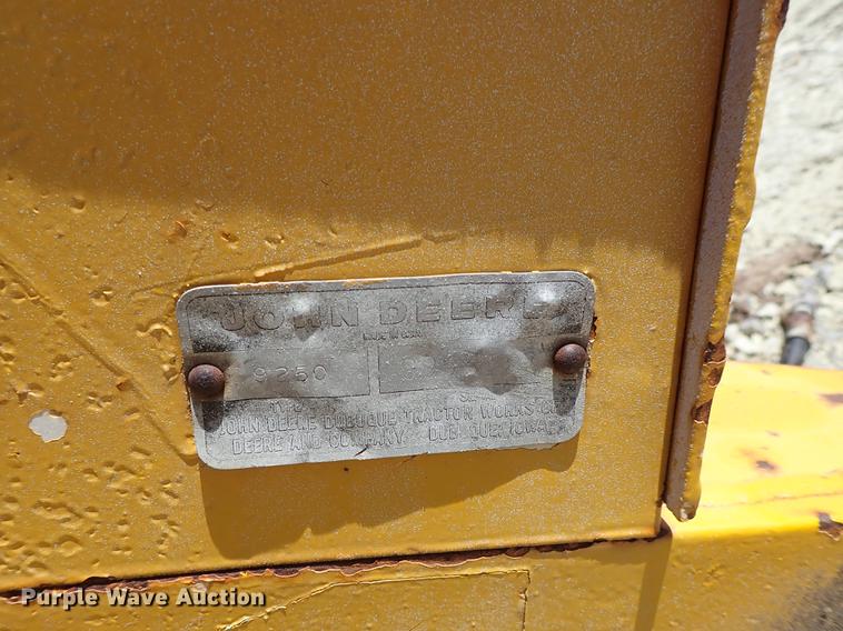 image for item DF1105 John Deere 401C industrial tractor