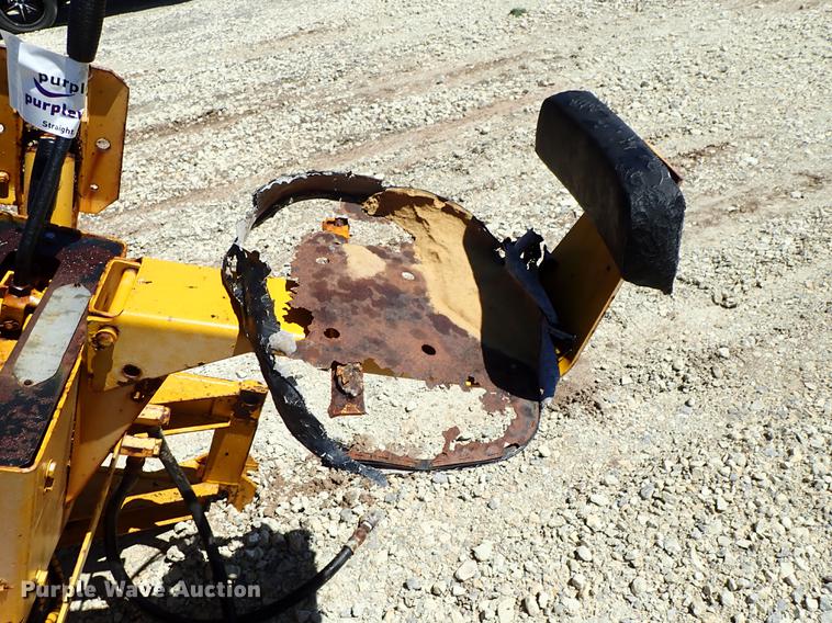 image for item DF1105 John Deere 401C industrial tractor