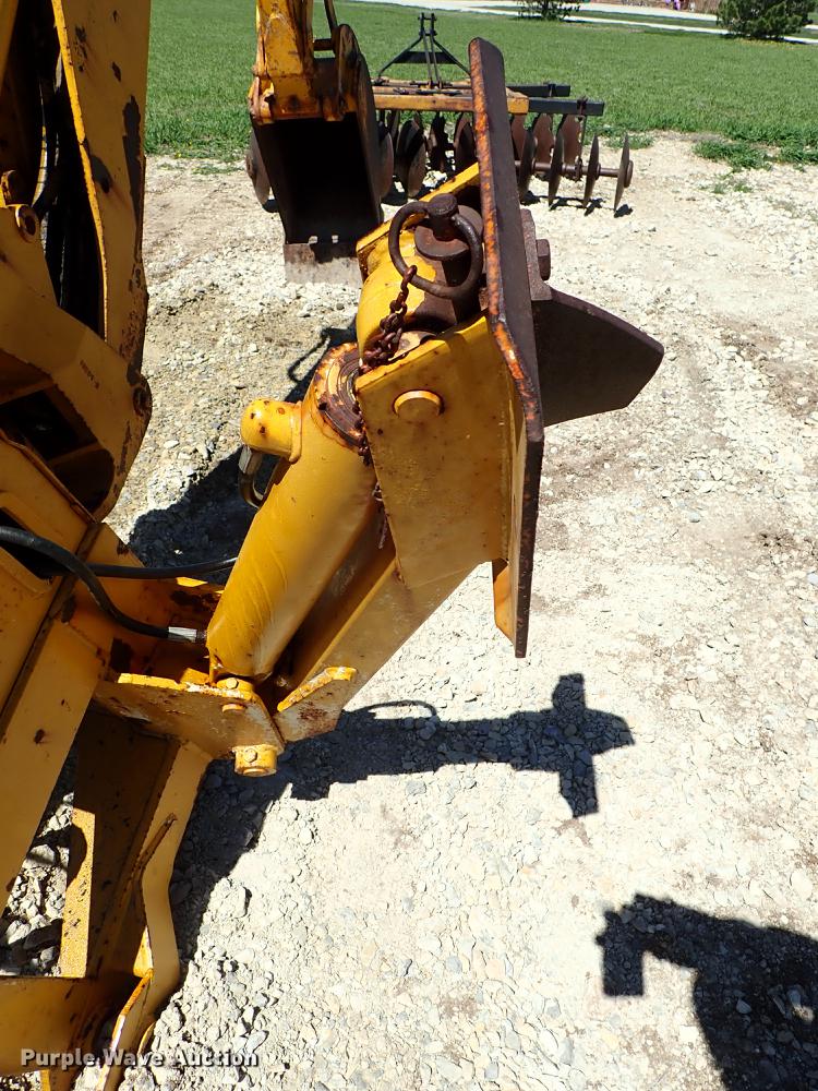 image for item DF1105 John Deere 401C industrial tractor