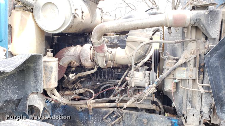image for item DF3412 1996 Mack CH613 dump truck